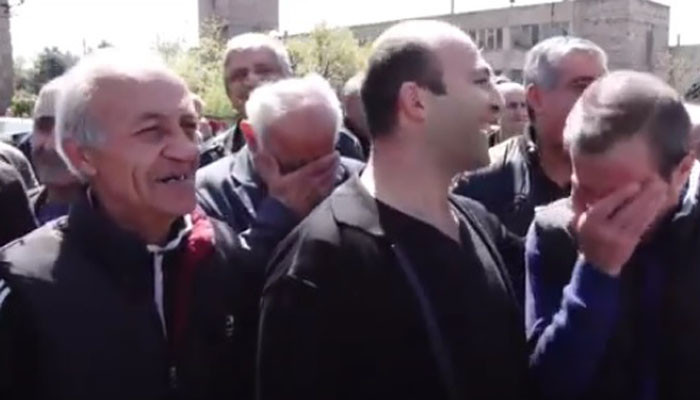 Մնում ա, որ ապերացիա անեմ, հղիանամ`էդ փողը ստանամ․ երթուղայինի վարորդ