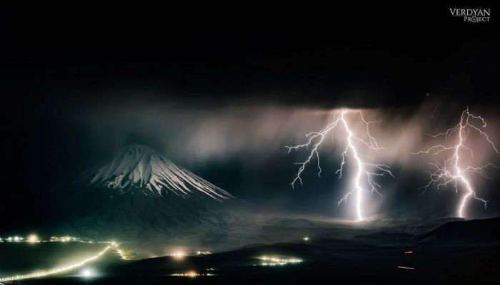 Հզոր ամպրոպը մեր բիբլիական Արարատ լեռան լանջերին. Գագիկ Սուրենյան