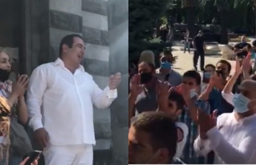 Բացառված է, որ Ծառուկյանին պետք է վախեցնեն. Համակիրները նշել են Ծառուկյանի չկալանավորվելը