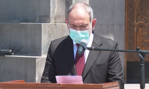 Փաշինյանը տեսանյութեր է հրապարակել Եռաբլուրից և Հաղթանակ զբոսայգուց