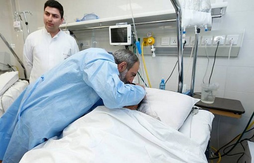 Վարչապետն այցելել է վիրավոր զինծառայողներին