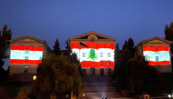 ԱԺ շենքի պատերին փողփողում է Լիբանանի դրոշը՝ ի նշան զորակցության