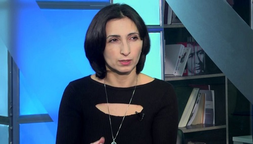 «Փաստորեն, կին ոստիկանները եղունգներ են աճեցնում՝ ակտիվիստներին խոշտանգելու համար». Զարուհի Հովհաննիսյան