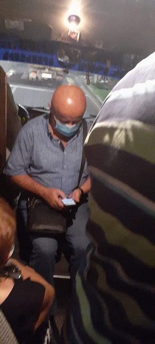 ԱԺ պատգամավոր Հովիկ Աղազարյանը երթևեկում է «մարշրուտկայով» ու ,կարծես, խախտում է պարետի որոշումը