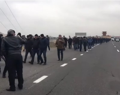 Կոտայքի մարզի բնակիչները երթով գնում են հանրահավաքի