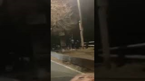 Կառավարական առանձնատան մոտ հերթապահություն իրականացնող ոստիկանները խարույկ են վառել` տաքանալու համար