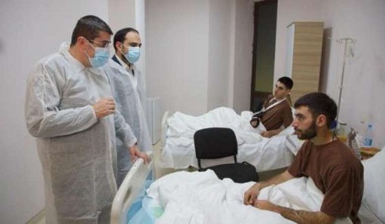 Հարությունյանը և Ավինյանն այցելել են հայրենիք վերադարձած ՊԲ 6 զինծառայողներին