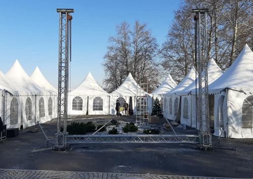 Արցախցիների պահանջով ապամոնտաժվում է Ստեփանակերտում տեղադրված տոնածառը