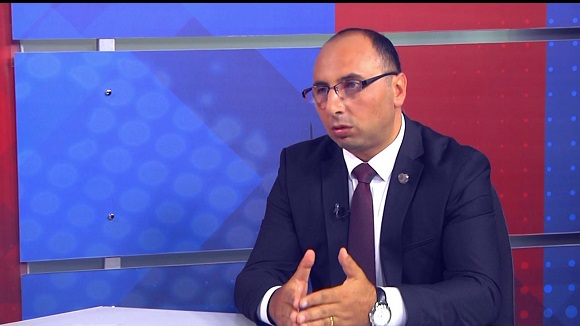 «Հիմա վաղը տաշի-տուշի եք անելո՞ւ, արա՛». Կարեն Հովհաննիսյան