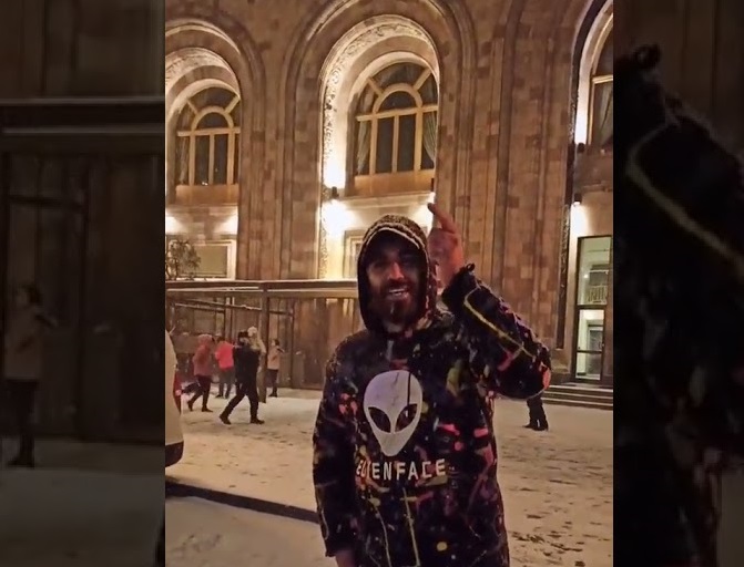 Իրանագետը` հրապարակում Ալիևին փառաբանող երգի մասին