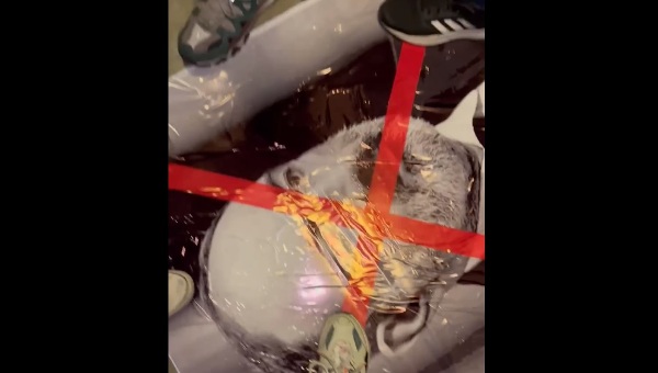 «Առանց Նիկոլ Հայաստան»․ «Դիմադրության» շարժման երիտասարդների ակցիան՝ մետրոյի վագոնում