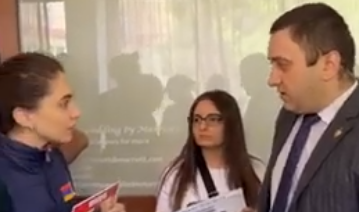 «Հայկական ժողովրդավարություն» ֆորումը՝ ոստիկաններով ու առանց ընդդիմադիրների․ Հո դուք գի՞ժ չեք․․․