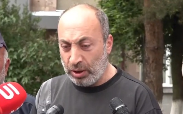 Դեպուտատի եղբայրը՝ Գռզո ա անունը, անձամբ ներկա է եղել արյունահեղությանը. Ապարանում սպանվածի հորեղբայր