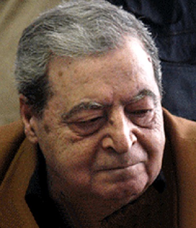  Հերունու Արևային կայանի մասերը  օգտագործվում որպես բեմի հիմք և բառի ստոյկաներ