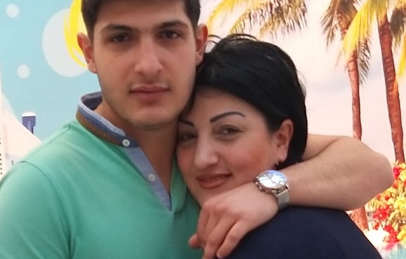 «Որ ես իմ տղուն կորցրել եմ ու չեմ մեռել, էլ չեմ մեռնելու». Հերոսածին մորը  տեղափոխել են հիվանդանոց