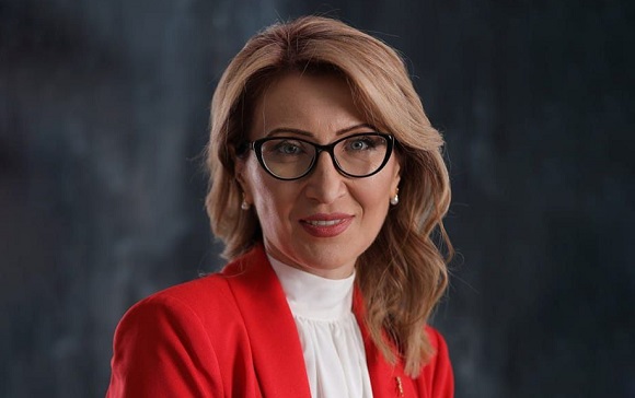 Մենք միշտ ձեր կողքին ենք, սիրելի արցախցիներ...Մանե Թանդիլյան