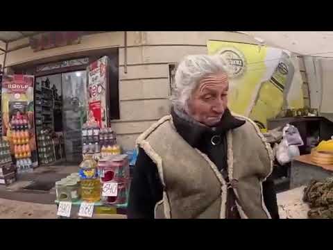 Վայ, հորս արև․․․Գյումրիի շուկայի վաճառողուհին վռնդում է թուրք բլոգերին 