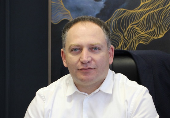 Արսեն Թորոսյանի ընկերը, որը բժշկի քիթ էր կոտրել, ընդդիմադիր է դիրքավորվում