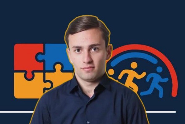 Ինչպես խաբել մարդկանց՝ չկայացած դասընթացի գումար գանձելով եւ աշխատանք խոստանալով