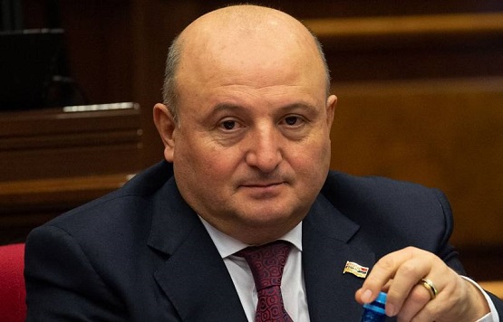 Ո՞վ չգիտի, որ ընտրակաշառք դուք եք բաժանել. տեղն էլ գիտեմ. մի տան վրա 57 հոգի գրանցել էիք. Վարդան Ղուկասյանը՝ ՔՊ-ին 