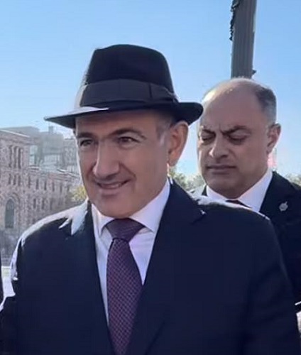 Նիկոլ Փաշինյանը նոր «ցիլինդր» ունի