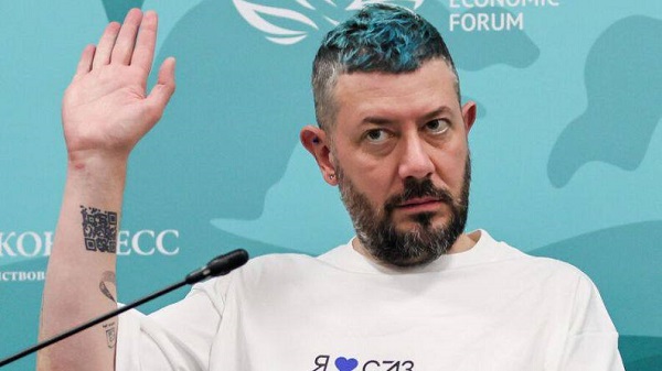 Հայաստանն արգելափակել է ռուս բլոգերի մուտքը  երկիր, որը քննադատել էր ՀՀ  իշխանություններին՝ «կոնյակ» անվանումից հրաժարվելու համար