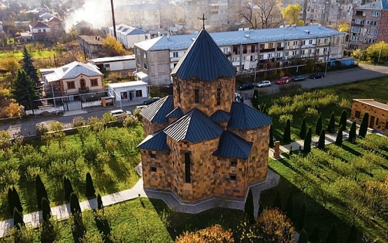 Ինչպես Կարապետյան եղբայրների շնորհիվ Տաշիրում կառուցվեց հետսովետական Հայաստանի առաջին եկեղեցին