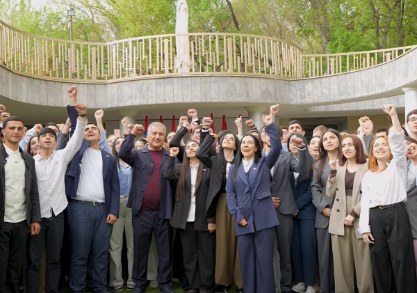 Առաջին քայլը պետք է միասին անենք, երկրորդ քայլի մասին չկասկածեք, ես միշտ եղել եմ իմ խոսքի տերը. Սամվել Կարապետյանը հանդիպում է ունեցել երիտասարդների հետ