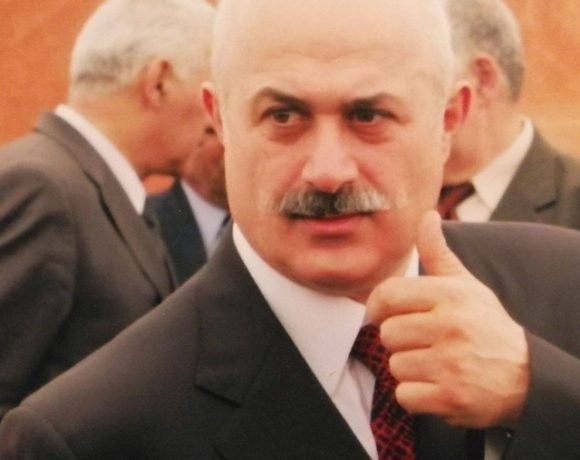 Միայն թե չասեք, հայրենիք հանձնողը ընտրություններ կեղծելուն չի գնա․ Արցախի նախկին վարչապետ