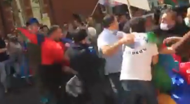  Լոնդոնում՝ ՀՀ դեսպանատան մոտ, ադրբեջանցիները հարձակվել են բողոքի ցույց անող հայերի վրա