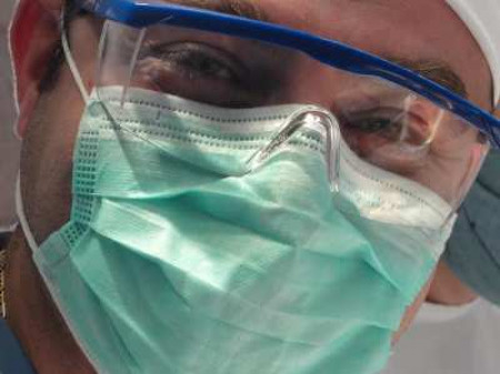 Նա ուներ 2 տարբերակ․ դուստրը՝ բժիշկ հայրիկի՝ կորոնավիրուսով վարակվելու և առողջանալու մասին