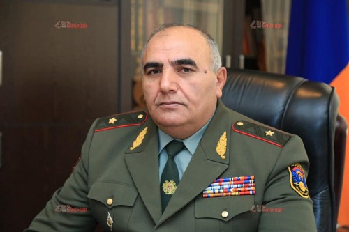 Հեռանում եմ Գեղարքունիքի մարզպետի տեղակալի պաշտոնից և միանում ԶՈՒ ԳՇ-ի հայտարարությանը. գեներալ-մայոր Մուրադյան