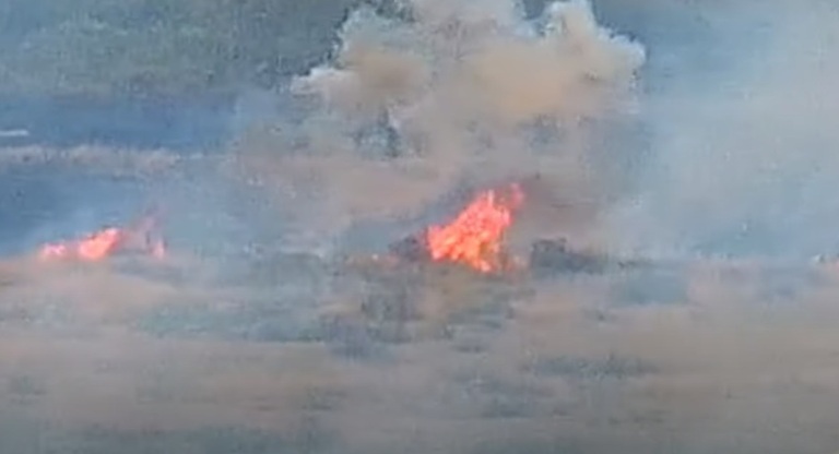 Ադրբեջանցի զինծառայողները հրդեհում են հայ-ադրբեջանական սահմանի չեզոք գոտու խոտածածկ տարածքները